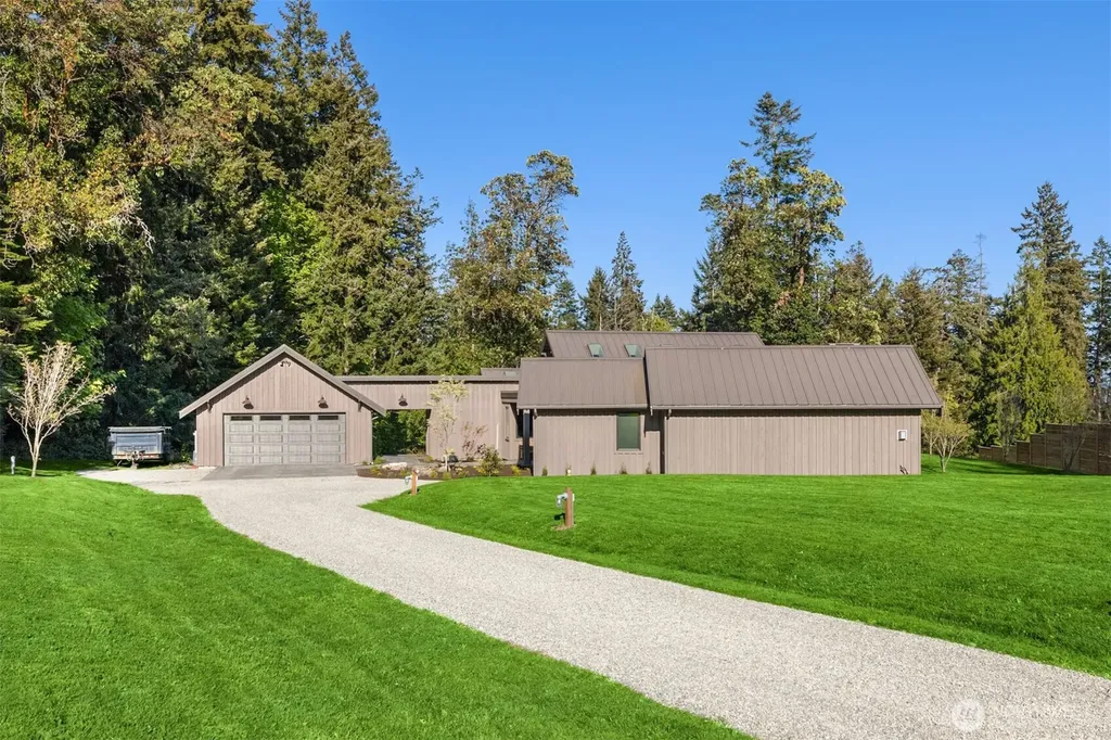 26868 Sunnyview Lane NE Kingston WA 98346