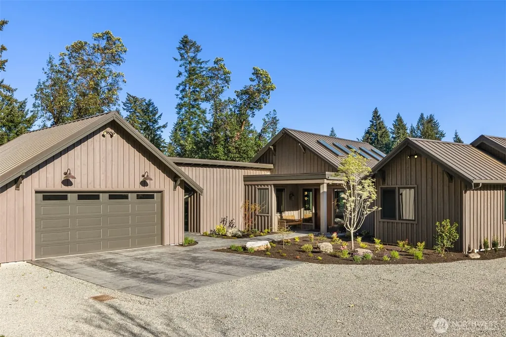 26868 Sunnyview Lane NE Kingston WA 98346