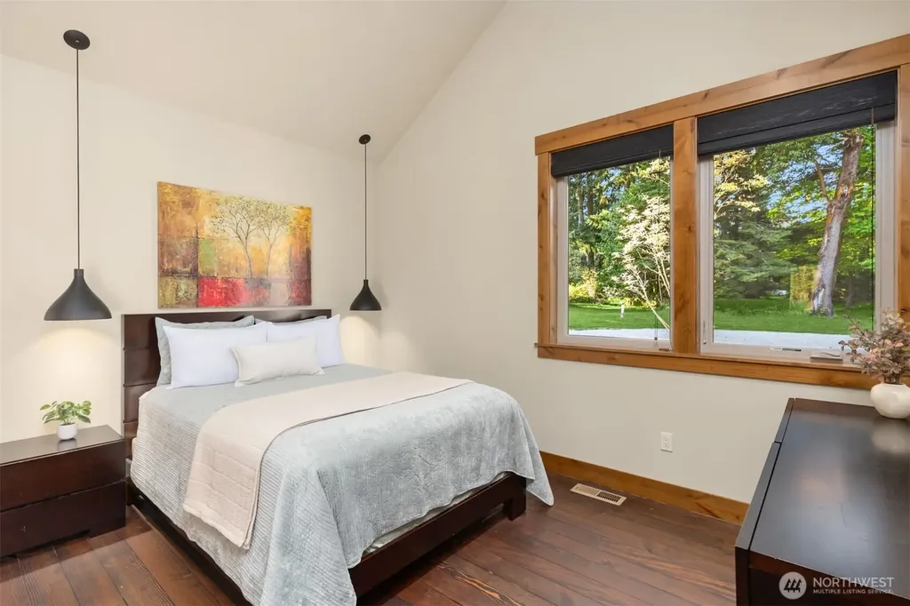26868 Sunnyview Lane NE Kingston WA 98346