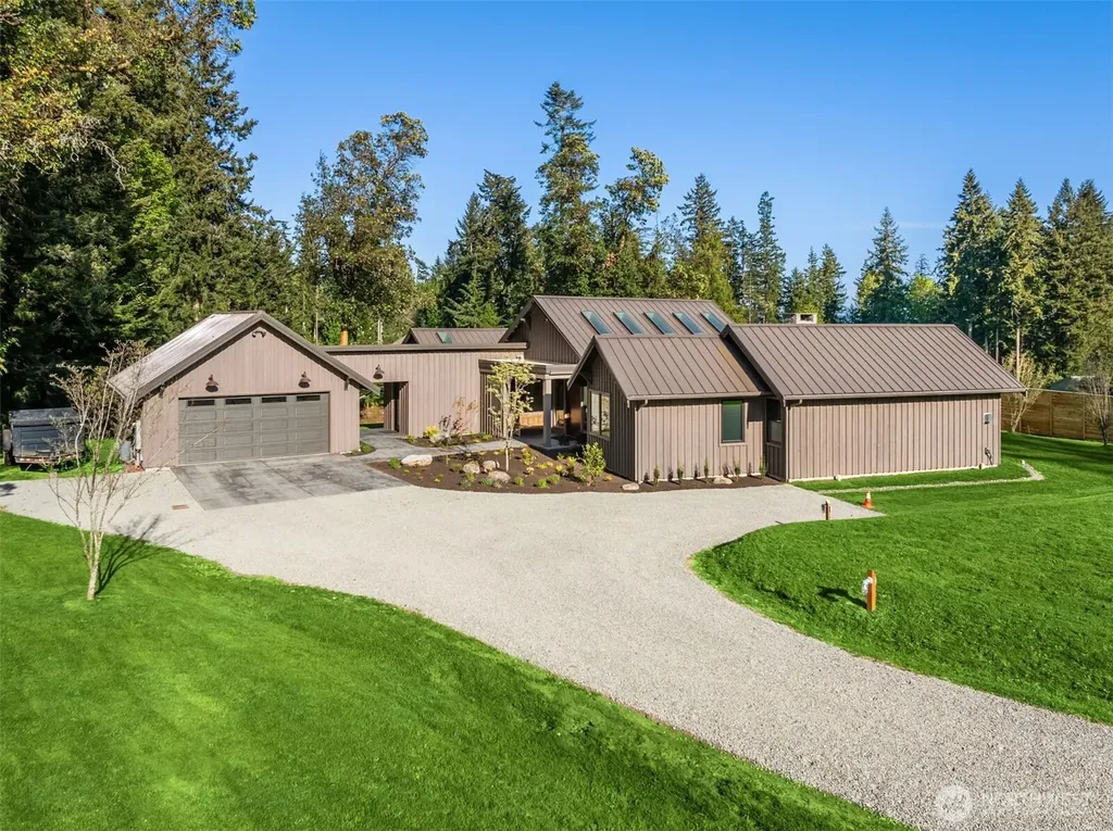 26868 Sunnyview Lane NE Kingston WA 98346