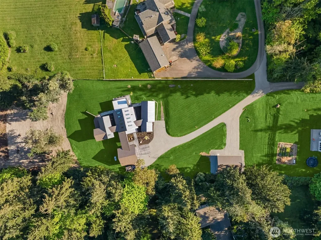 26868 Sunnyview Lane NE Kingston WA 98346