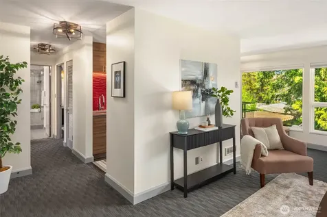 6201 Lake Washington Boulevard NE Kirkland WA 98033