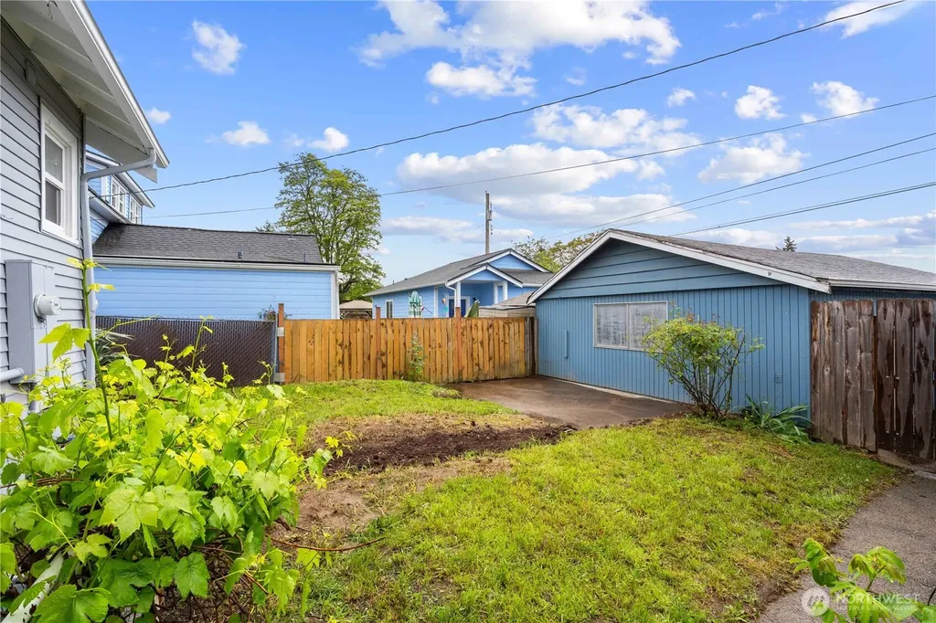 5660 S Thompson Avenue Tacoma WA 98408