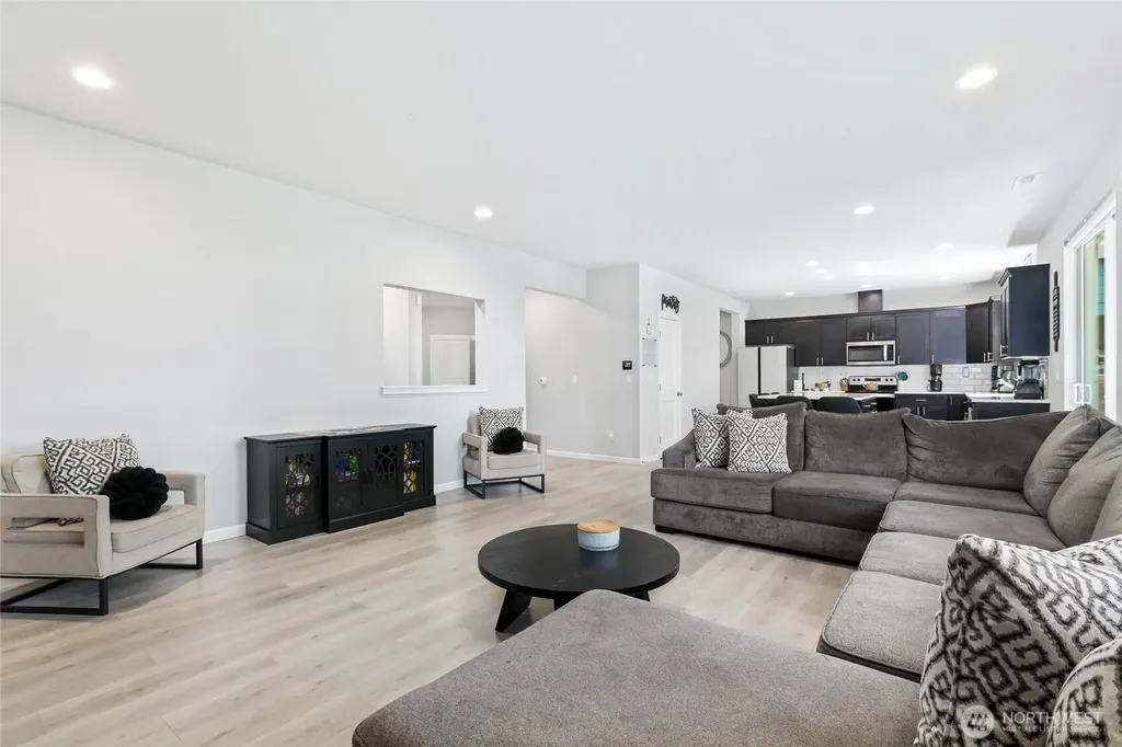 210 191st Court E Spanaway WA 98387