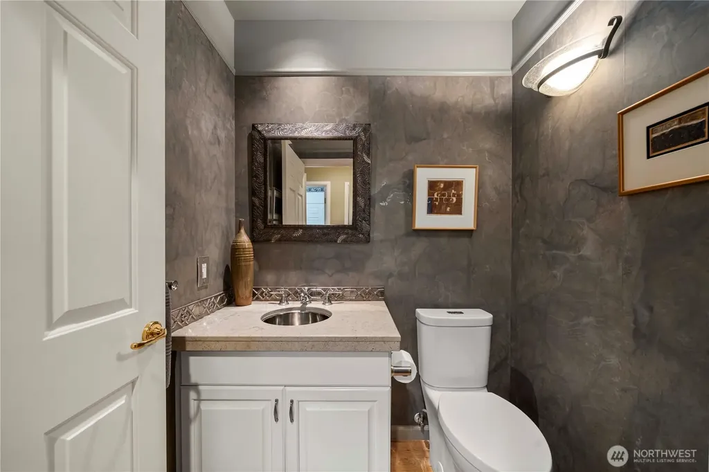 102 8th Lane Kirkland WA 98033