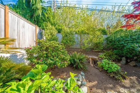 102 8th Lane Kirkland WA 98033