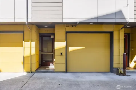 2705 S Charlestown Street Seattle WA 98108