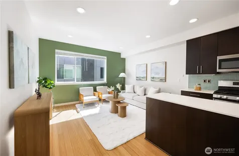 2705 S Charlestown Street Seattle WA 98108