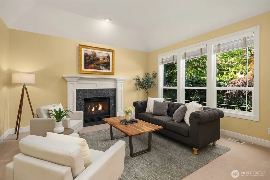 6230 Fairway Place SE Snoqualmie WA 98065