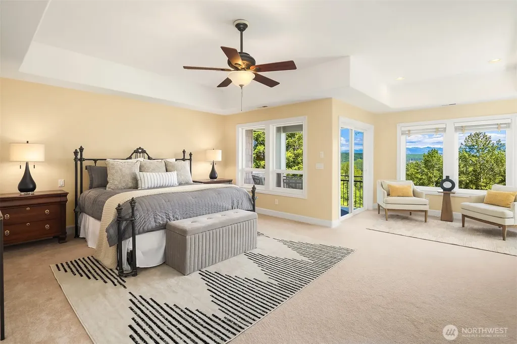 6230 Fairway Place SE Snoqualmie WA 98065