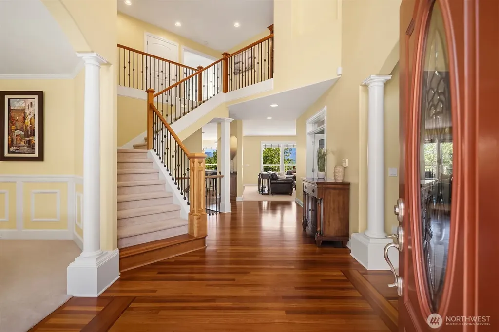 6230 Fairway Place SE Snoqualmie WA 98065