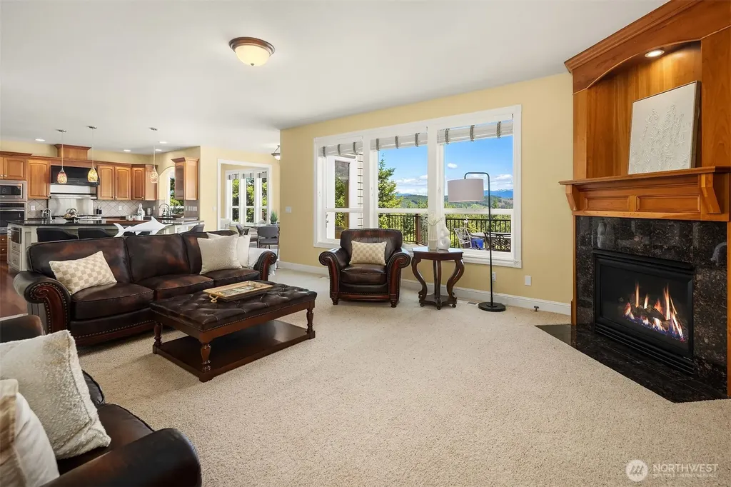 6230 Fairway Place SE Snoqualmie WA 98065
