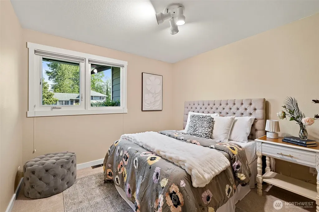 5306 169th Place SW Lynnwood WA 98037