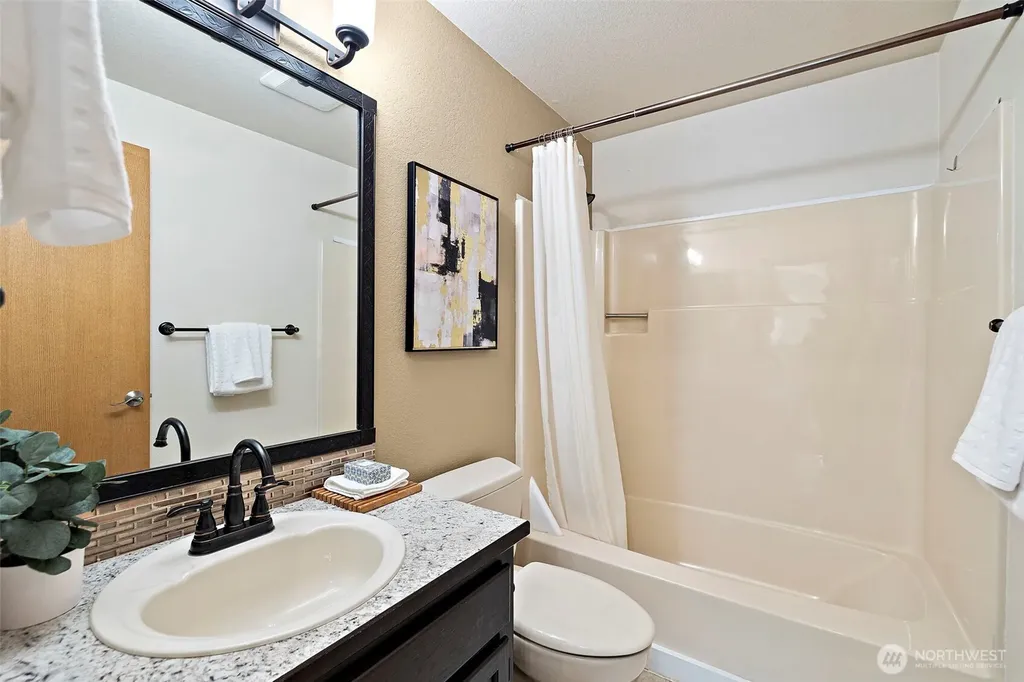 5306 169th Place SW Lynnwood WA 98037