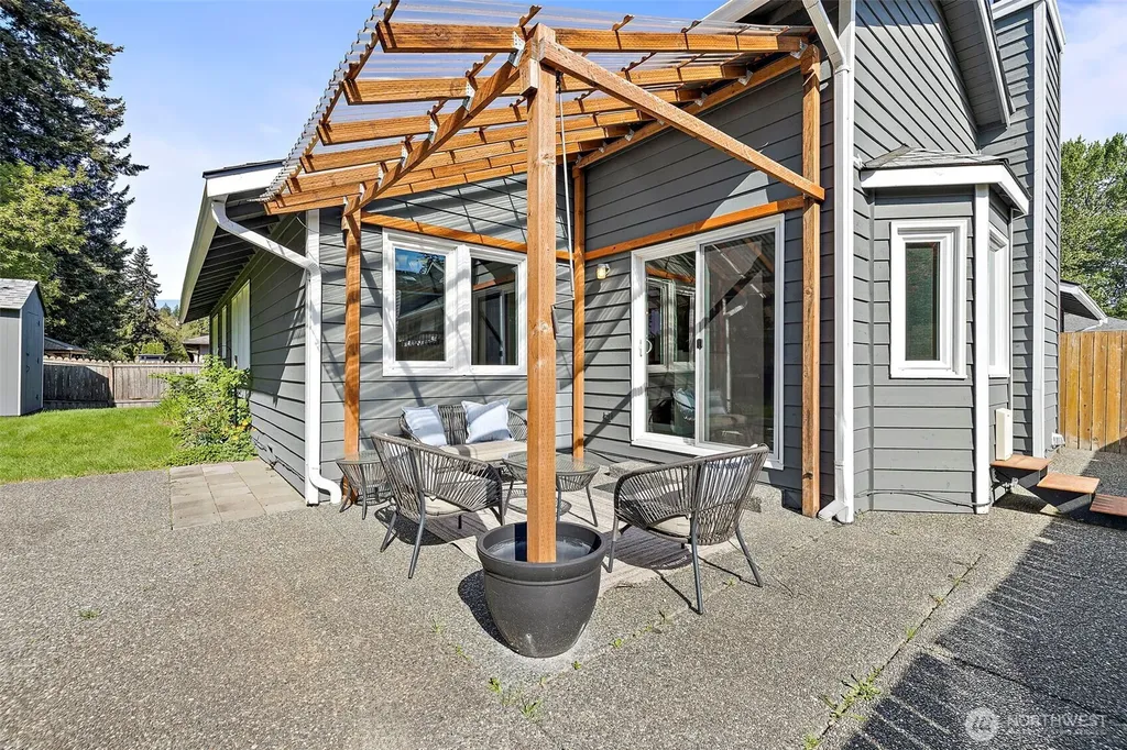 5306 169th Place SW Lynnwood WA 98037