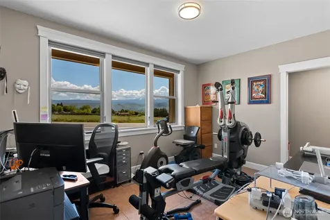 185 31st Street NW East Wenatchee WA 98802