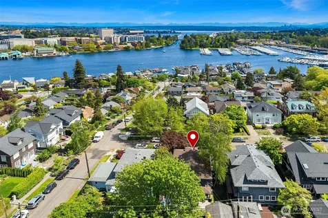 2833 10th Avenue E Seattle WA 98102