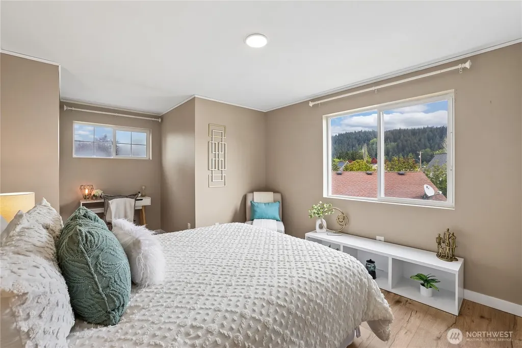 5417 156th Avenue Ct E Sumner WA 98390