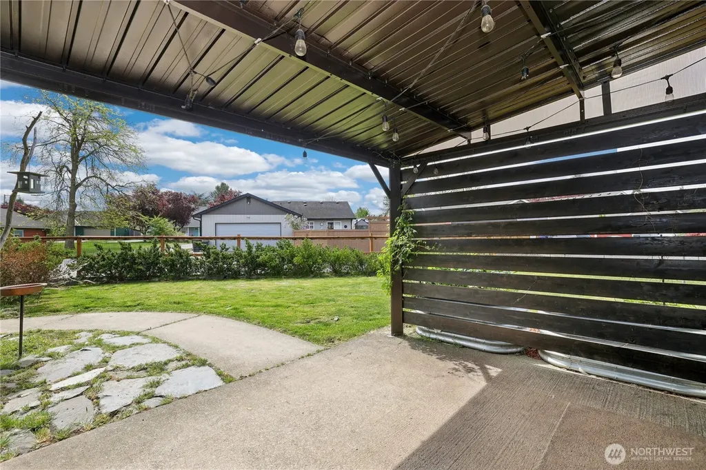 5417 156th Avenue Ct E Sumner WA 98390