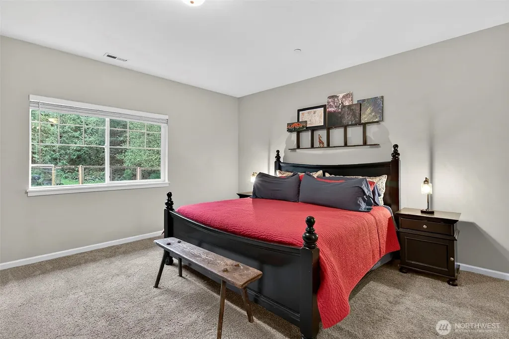 35888 301st Place SE Enumclaw WA 98022