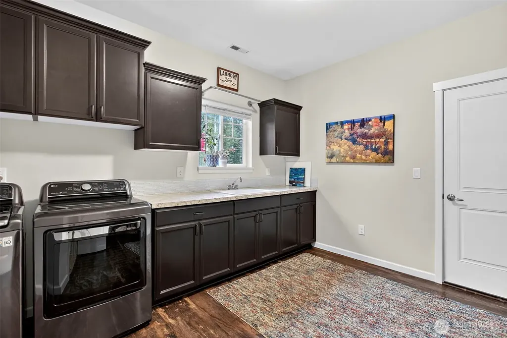 35888 301st Place SE Enumclaw WA 98022