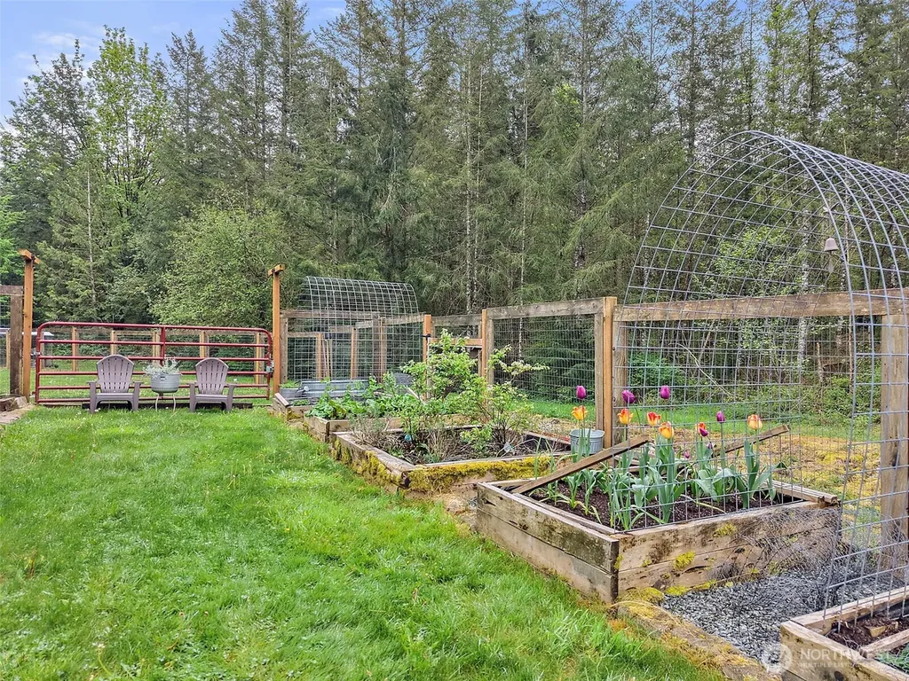 35888 301st Place SE Enumclaw WA 98022