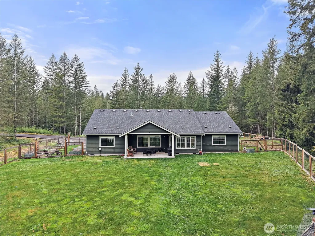 35888 301st Place SE Enumclaw WA 98022