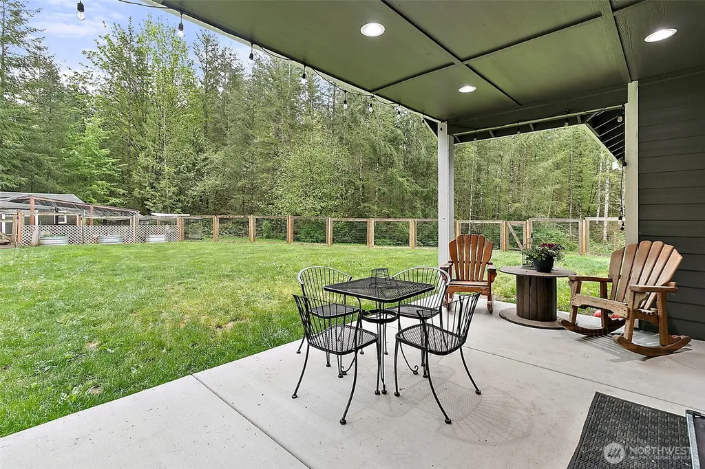 35888 301st Place SE Enumclaw WA 98022