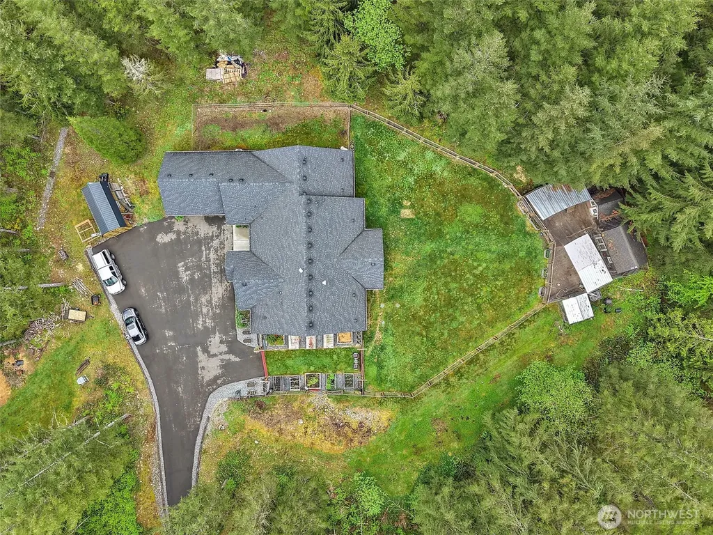 35888 301st Place SE Enumclaw WA 98022