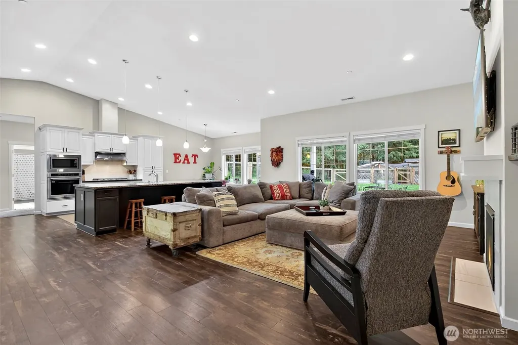35888 301st Place SE Enumclaw WA 98022