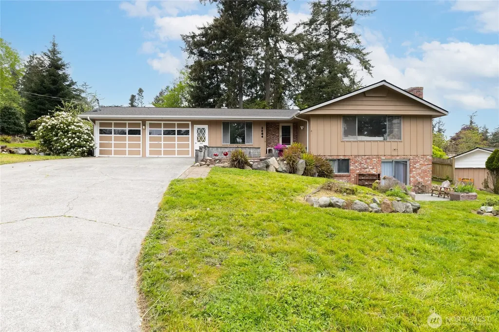 2684 Olympic Drive Oak Harbor WA 98277