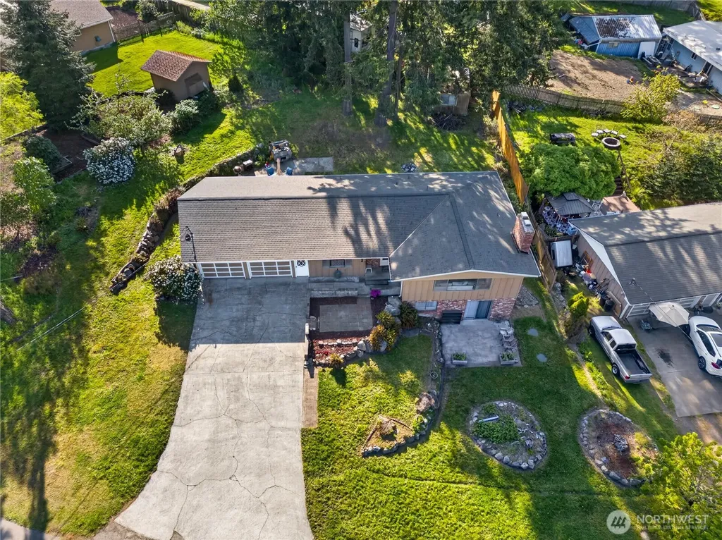 2684 Olympic Drive Oak Harbor WA 98277