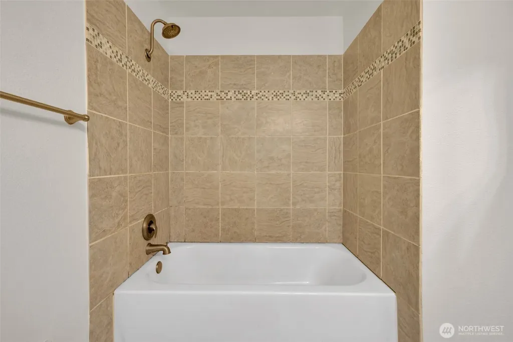 20620 76th Ave W Edmonds WA 98026