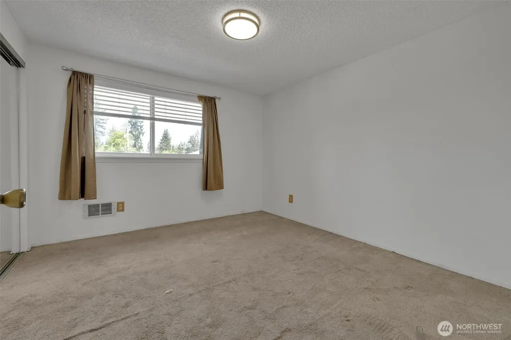 20620 76th Ave W Edmonds WA 98026