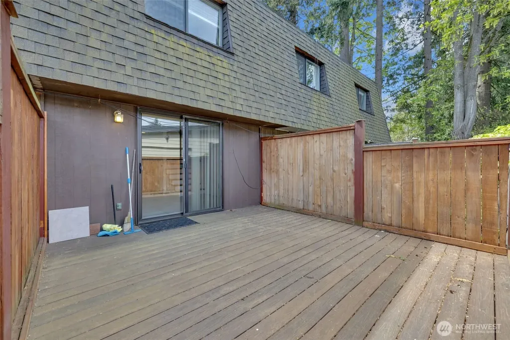 20620 76th Ave W Edmonds WA 98026