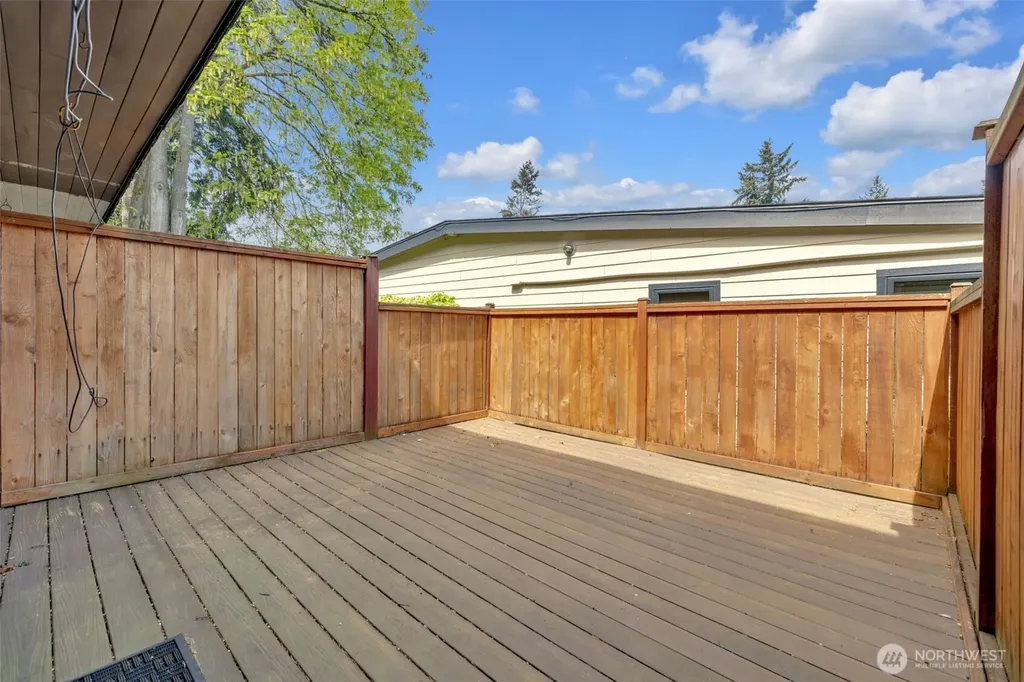 20620 76th Ave W Edmonds WA 98026