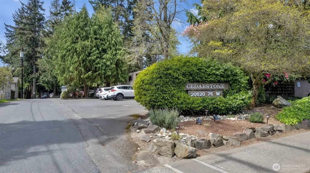 20620 76th Ave W Edmonds WA 98026