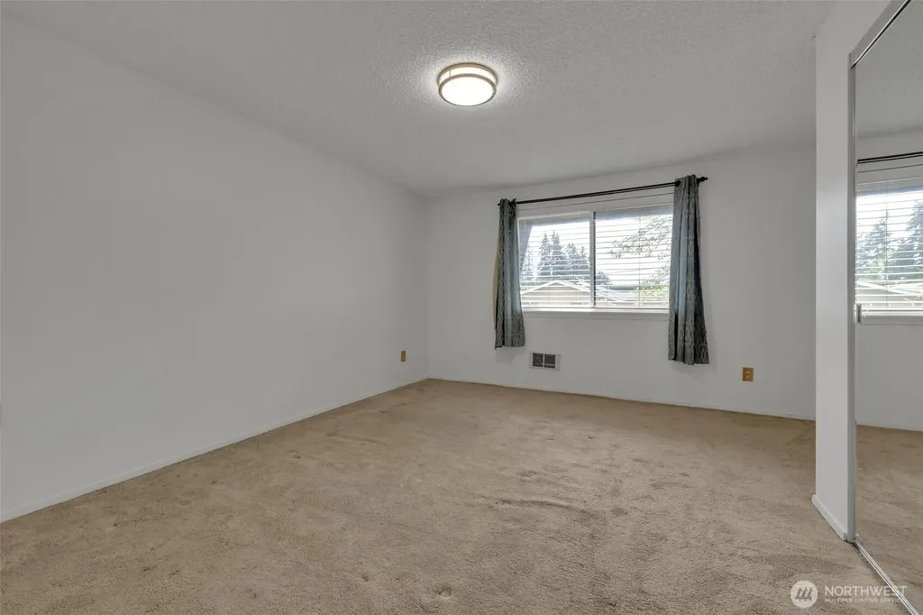 20620 76th Ave W Edmonds WA 98026