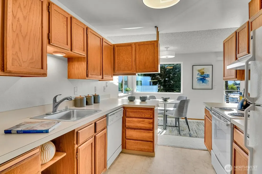 8501 12th Avenue NW Seattle WA 98117