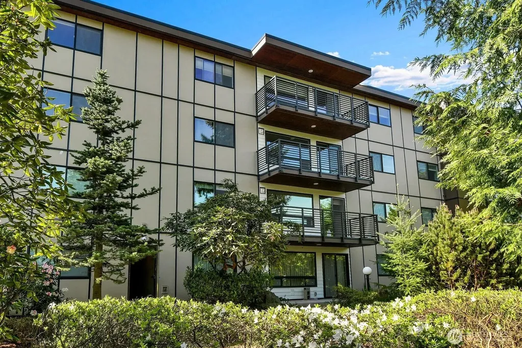 8501 12th Avenue NW Seattle WA 98117