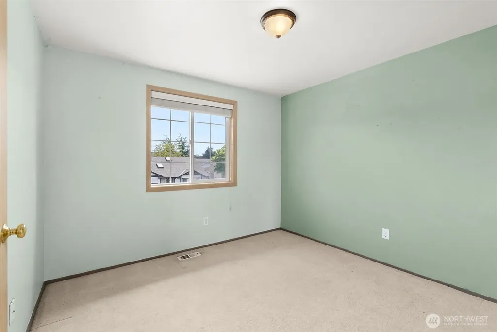 8425 201st Street E Spanaway WA 98387