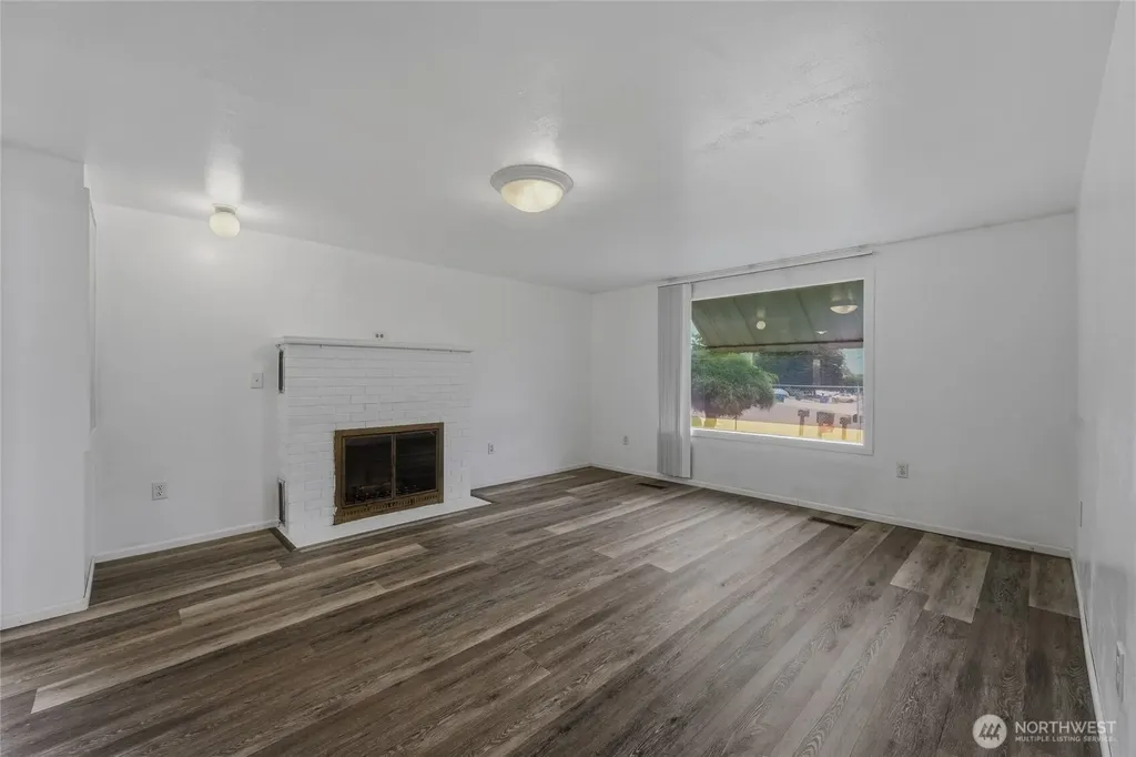 233 E Gibson Chelan WA 98816
