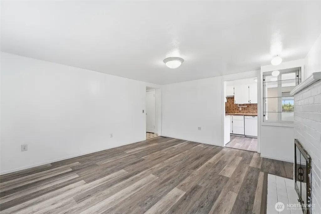 233 E Gibson Chelan WA 98816