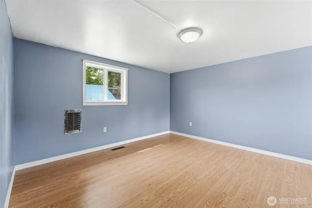 233 E Gibson Chelan WA 98816