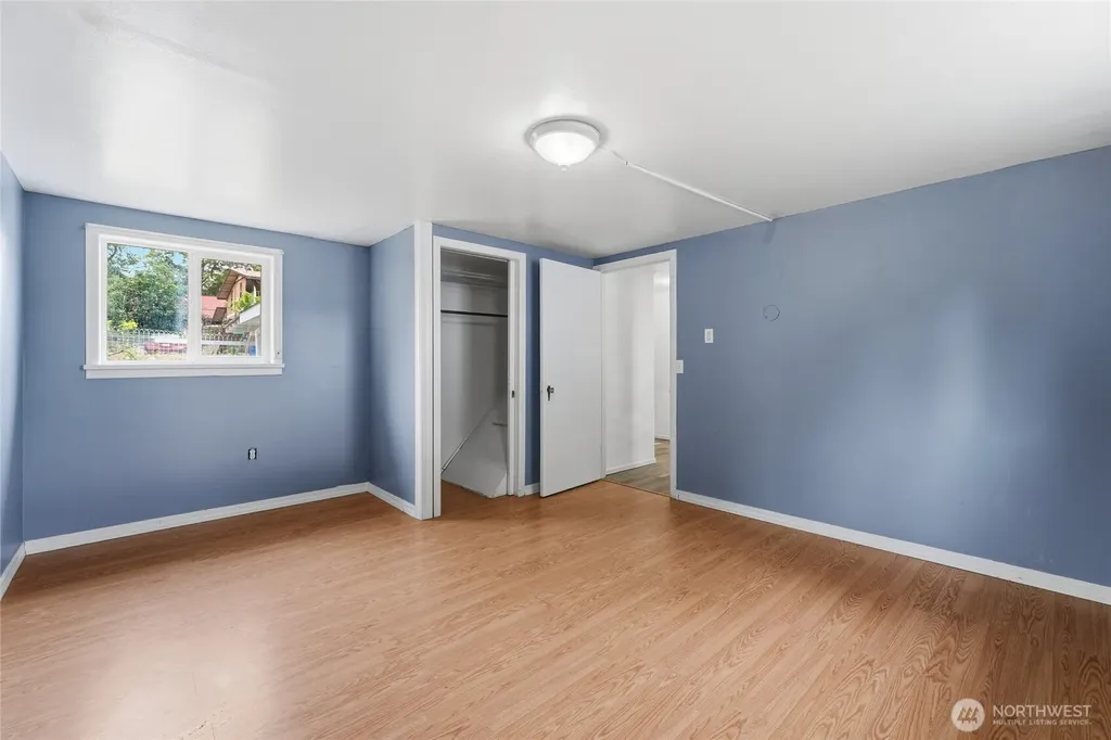 233 E Gibson Chelan WA 98816