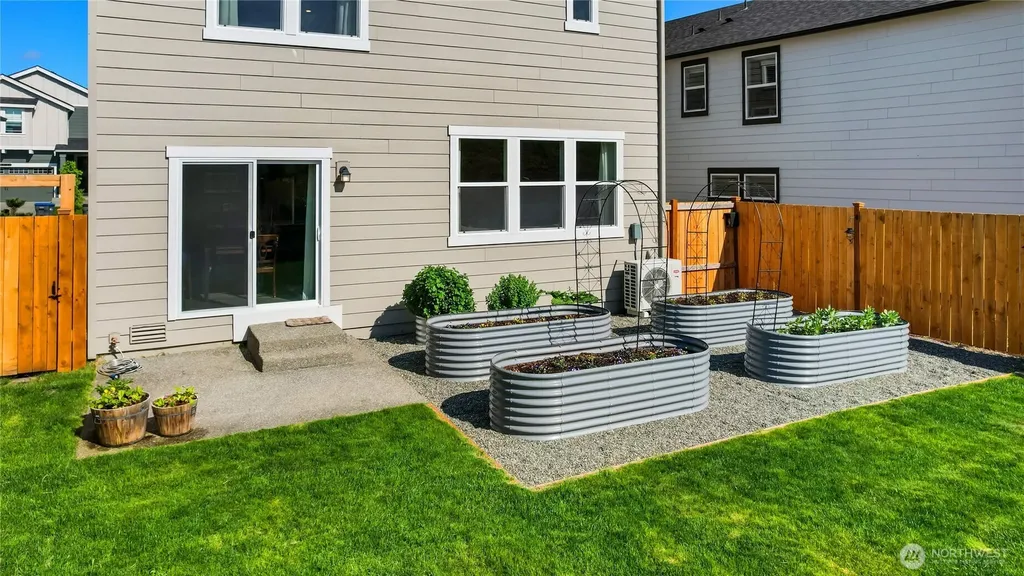 6016 Addison Road SW Port Orchard WA 98367