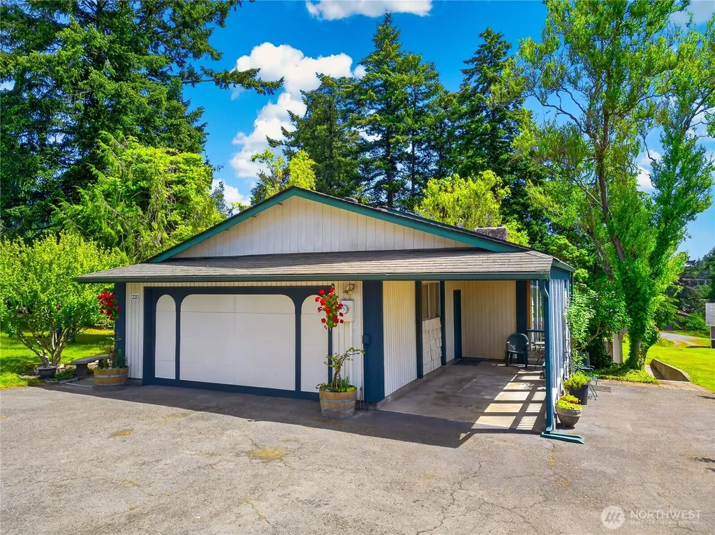 220 Skagit Way La Conner WA 98257