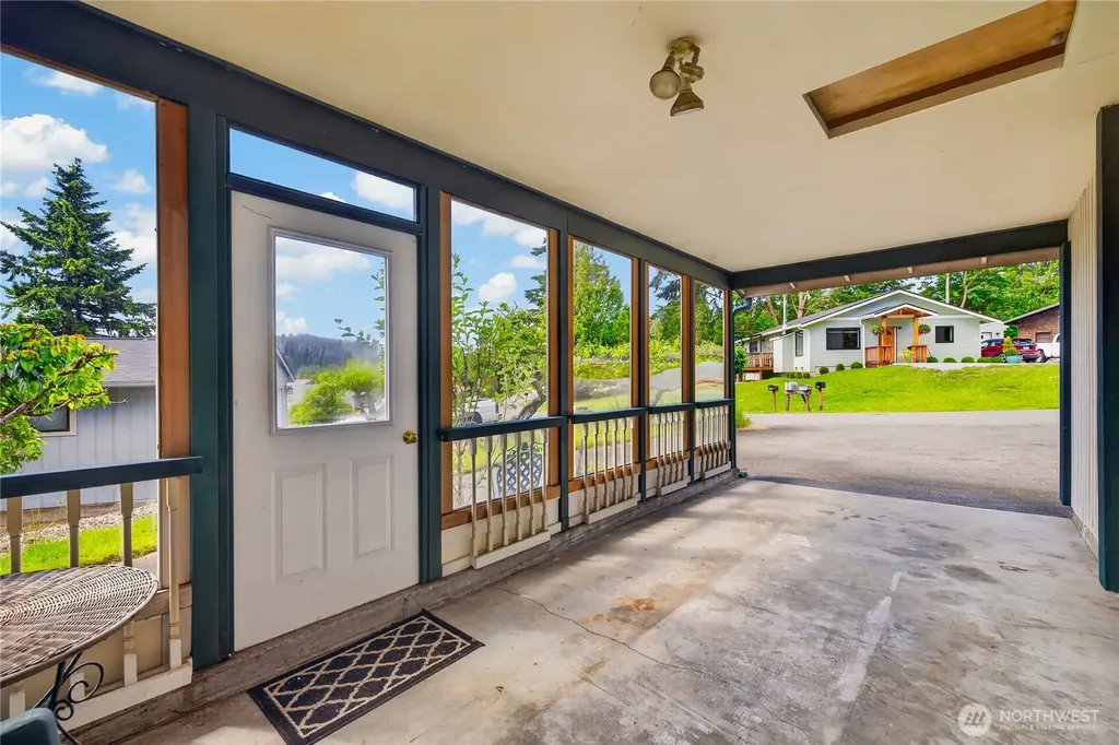 220 Skagit Way La Conner WA 98257