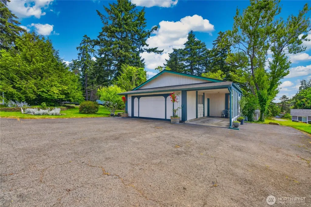 220 Skagit Way La Conner WA 98257