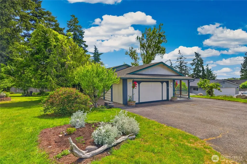 220 Skagit Way La Conner WA 98257